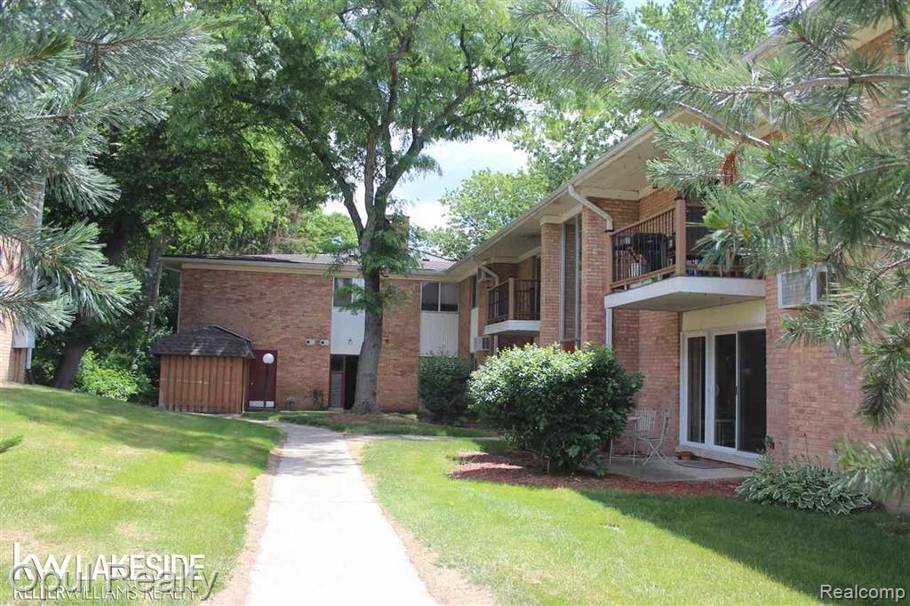 1237 Island Drive Ann Arbor City MI 48105