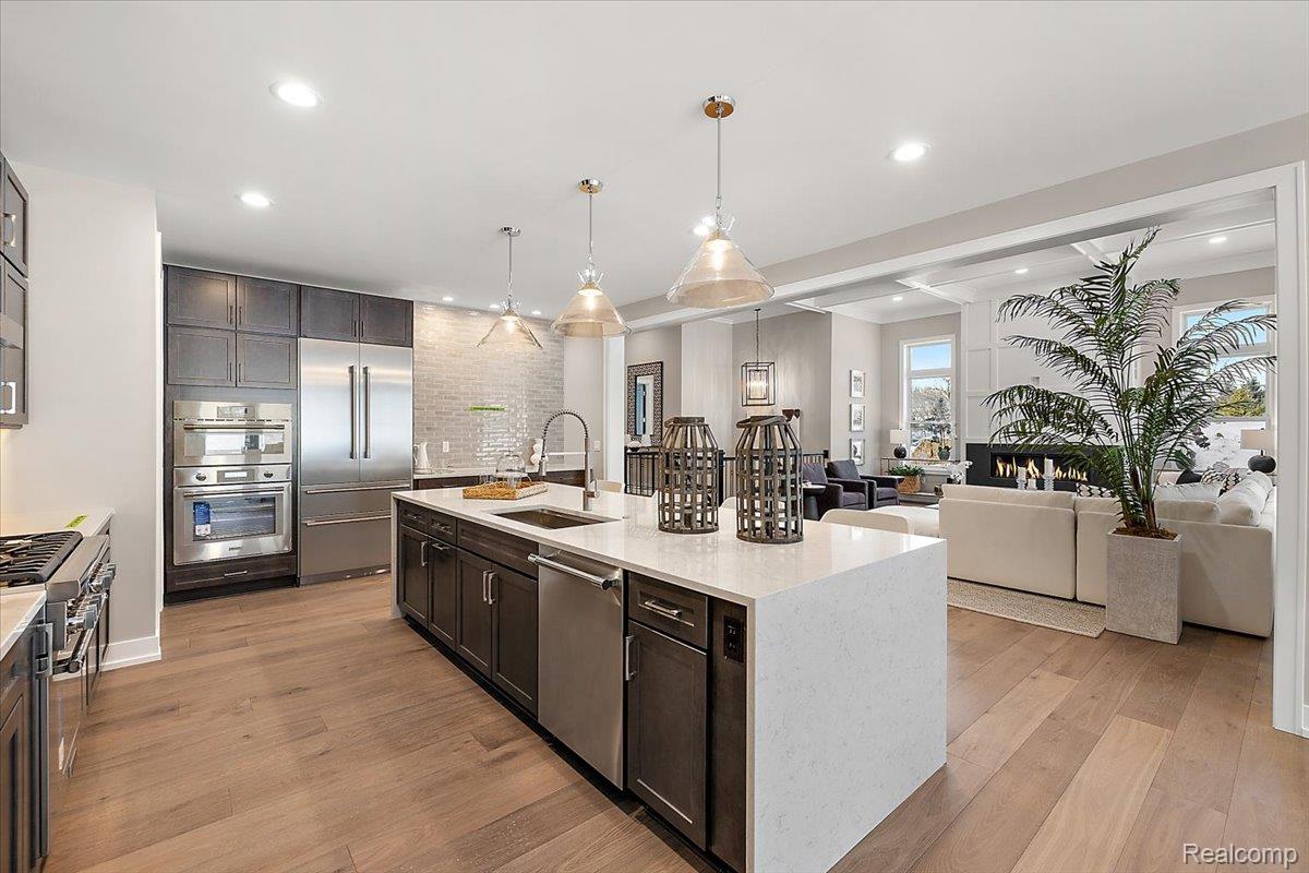 30797 Franklin Hills Court Farmington Hills City MI 48334