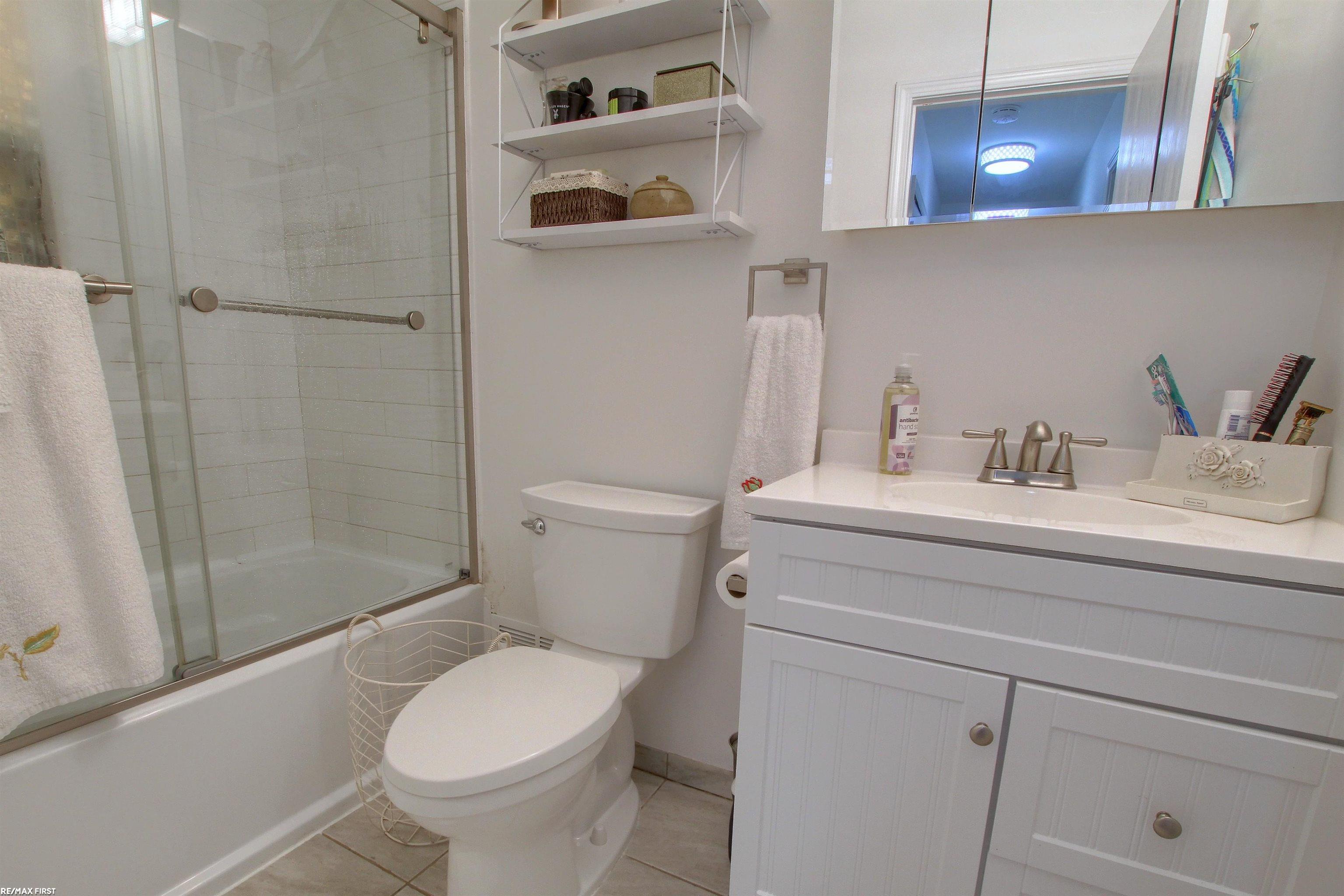 38343 Carolon Boulevard Westland City MI 48185