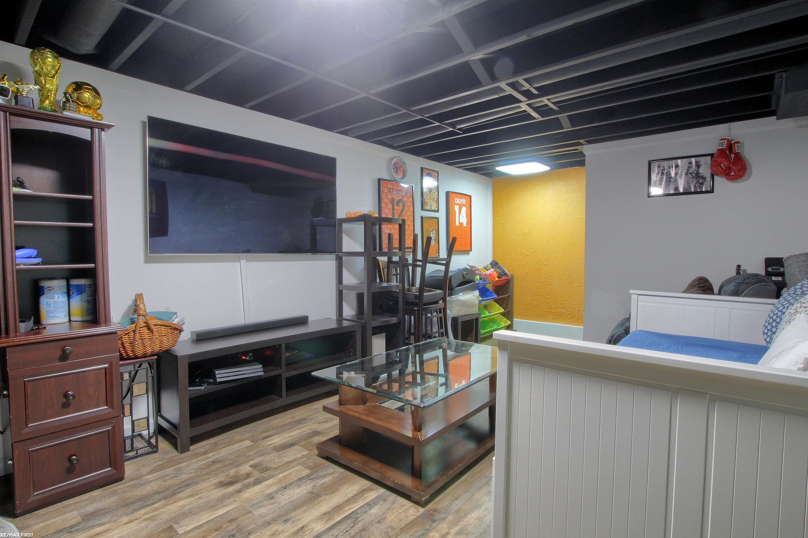 38343 Carolon Boulevard Westland City MI 48185