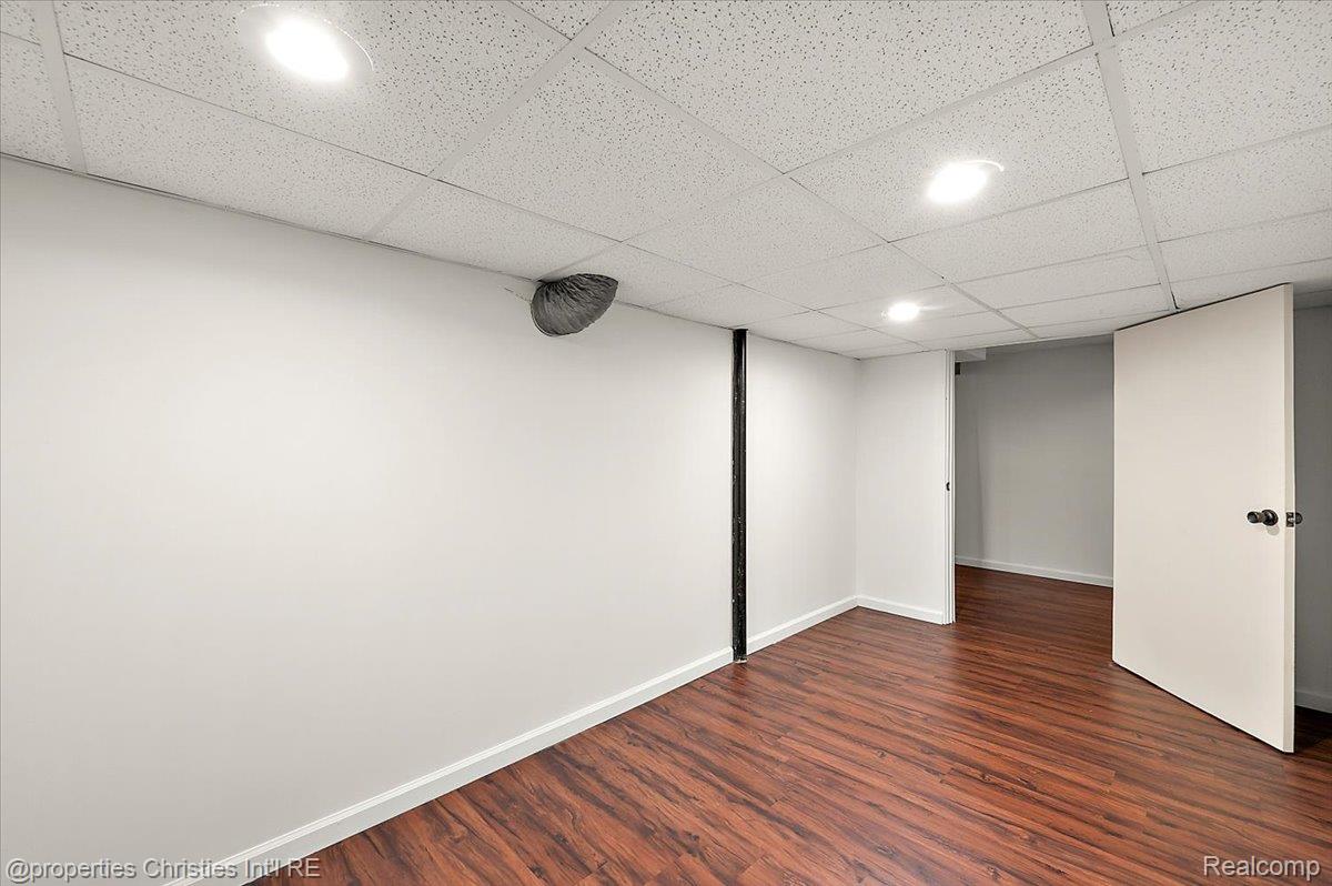 35509 Heritage Lane Farmington City MI 48335
