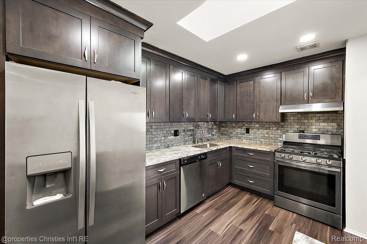 35509 Heritage Lane Farmington City MI 48335