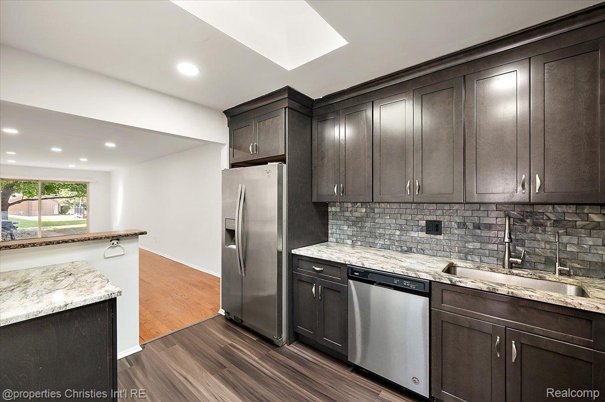 35509 Heritage Lane Farmington City MI 48335
