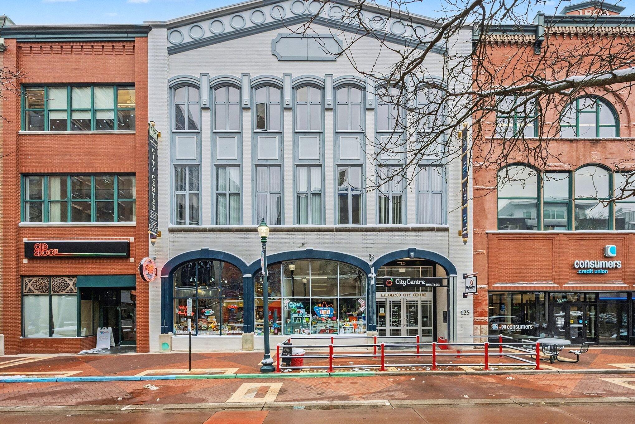 125 S Kalamazoo Mall Kalamazoo City MI 49007