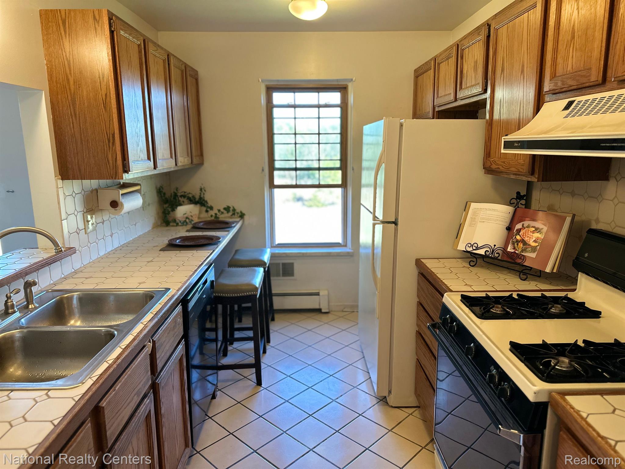 12043 Shenandoah Drive Green Oak Township MI 48178