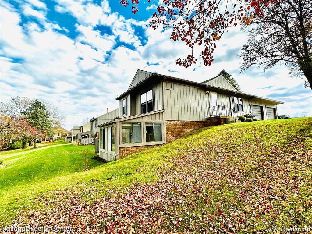 12043 Shenandoah Drive Green Oak Township MI 48178