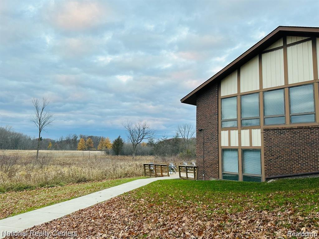 12043 Shenandoah Drive Green Oak Township MI 48178