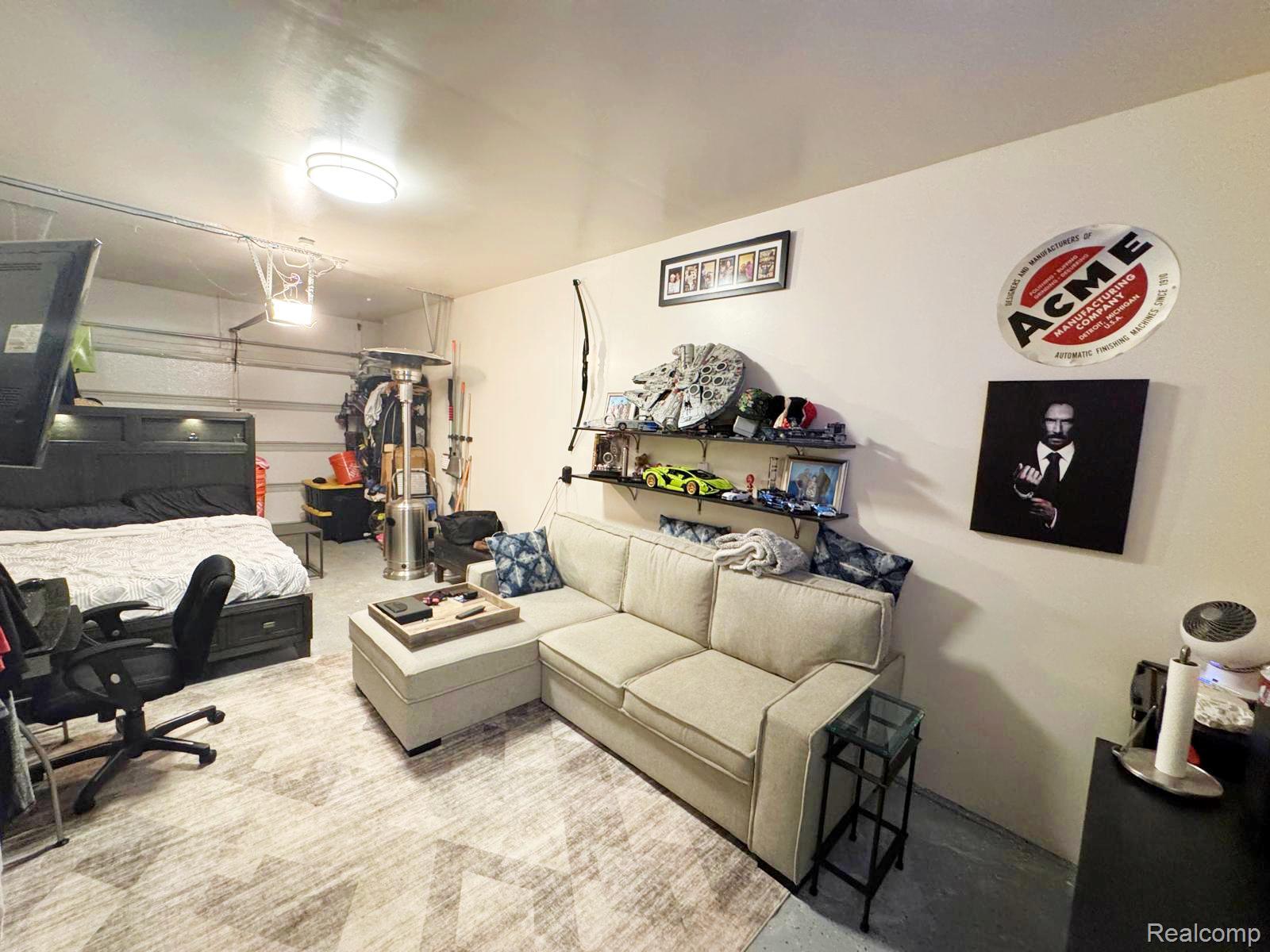 9960 Ridge Run Street Howell City MI 48855