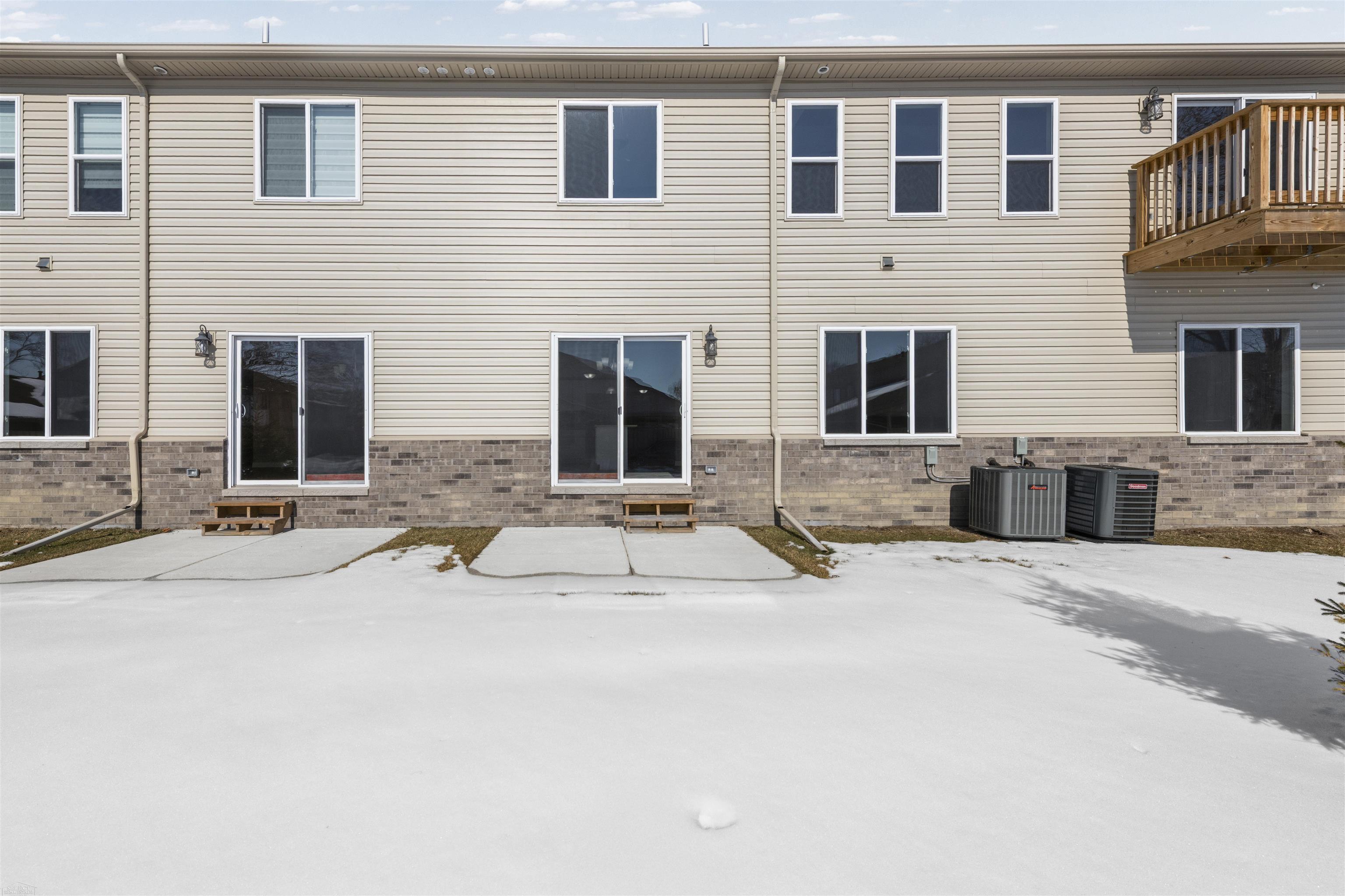 16520 Savor Lane Clinton Charter Township MI 48035