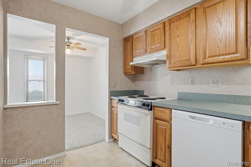 30475 W 14 Mile Road Farmington Hills City MI 48334