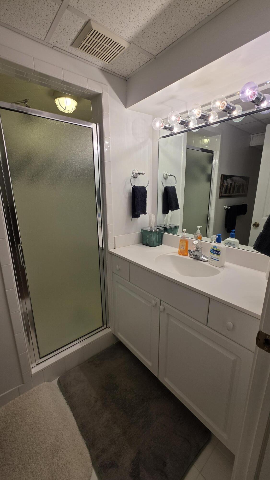 5256 Wright Way E West Bloomfield Charter Township MI 48322
