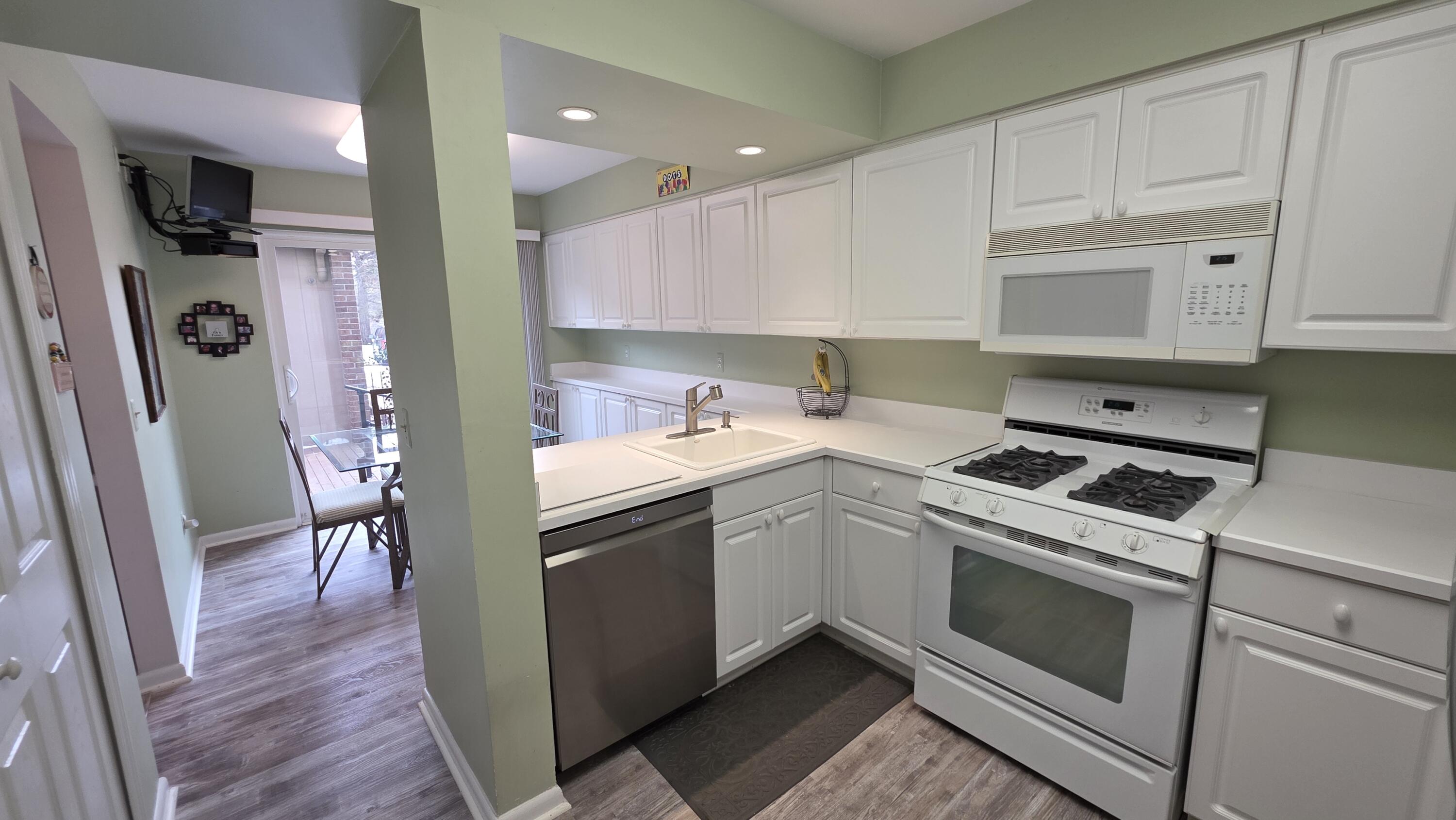 5256 Wright Way E West Bloomfield Charter Township MI 48322