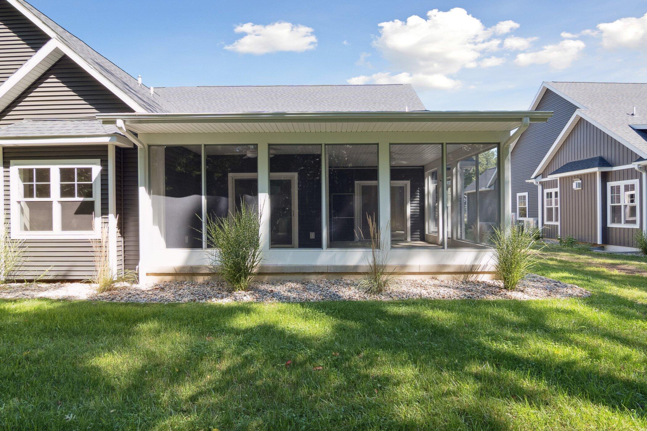 1160 Lochaven Circle Hillsdale Township MI 49242