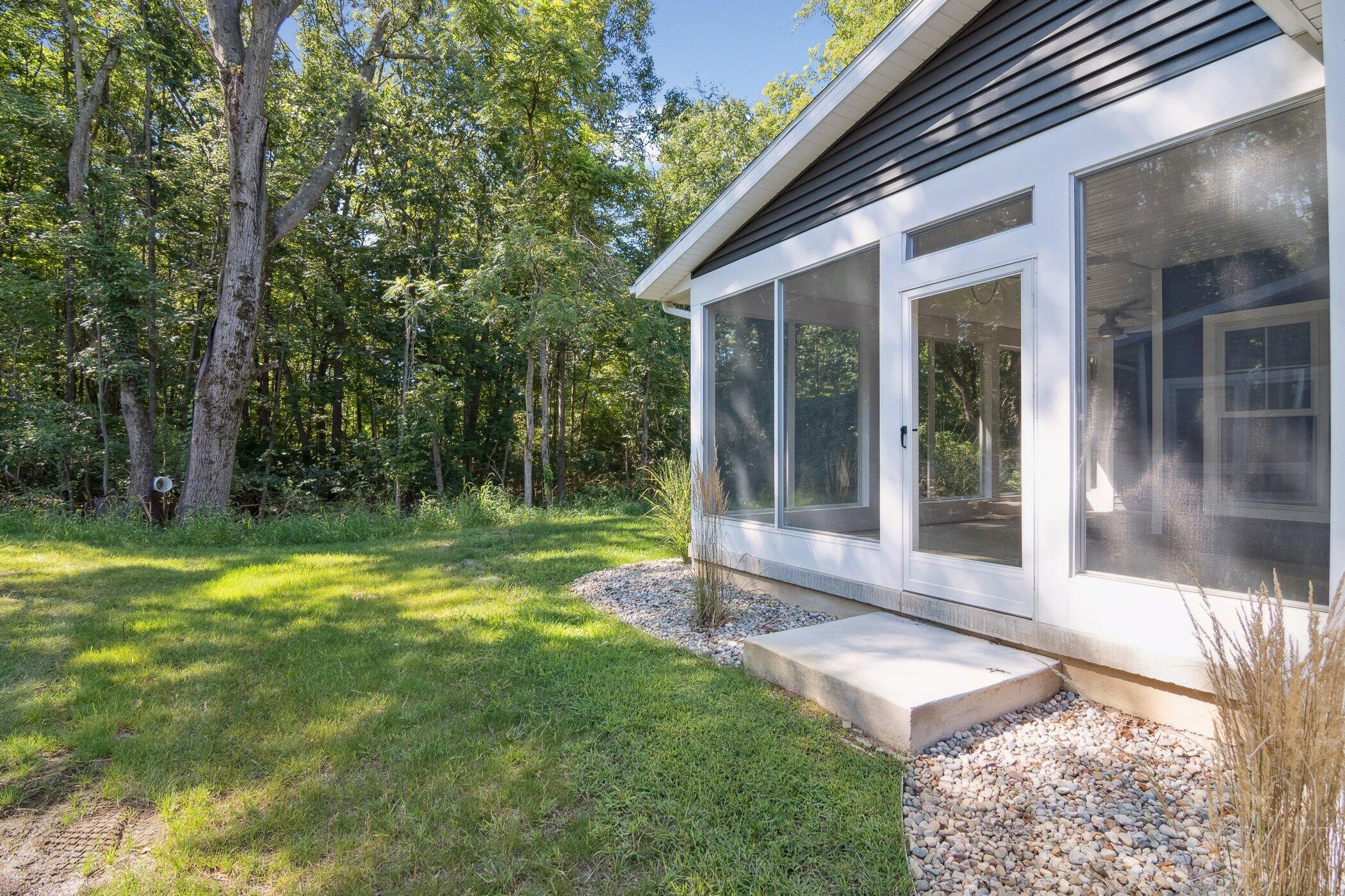 1160 Lochaven Circle Hillsdale Township MI 49242