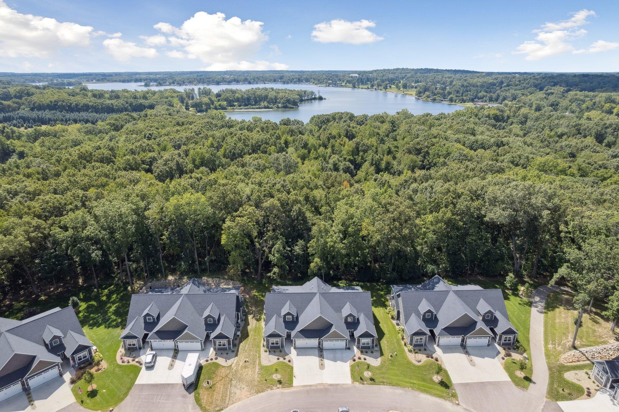1160 Lochaven Circle Hillsdale Township MI 49242