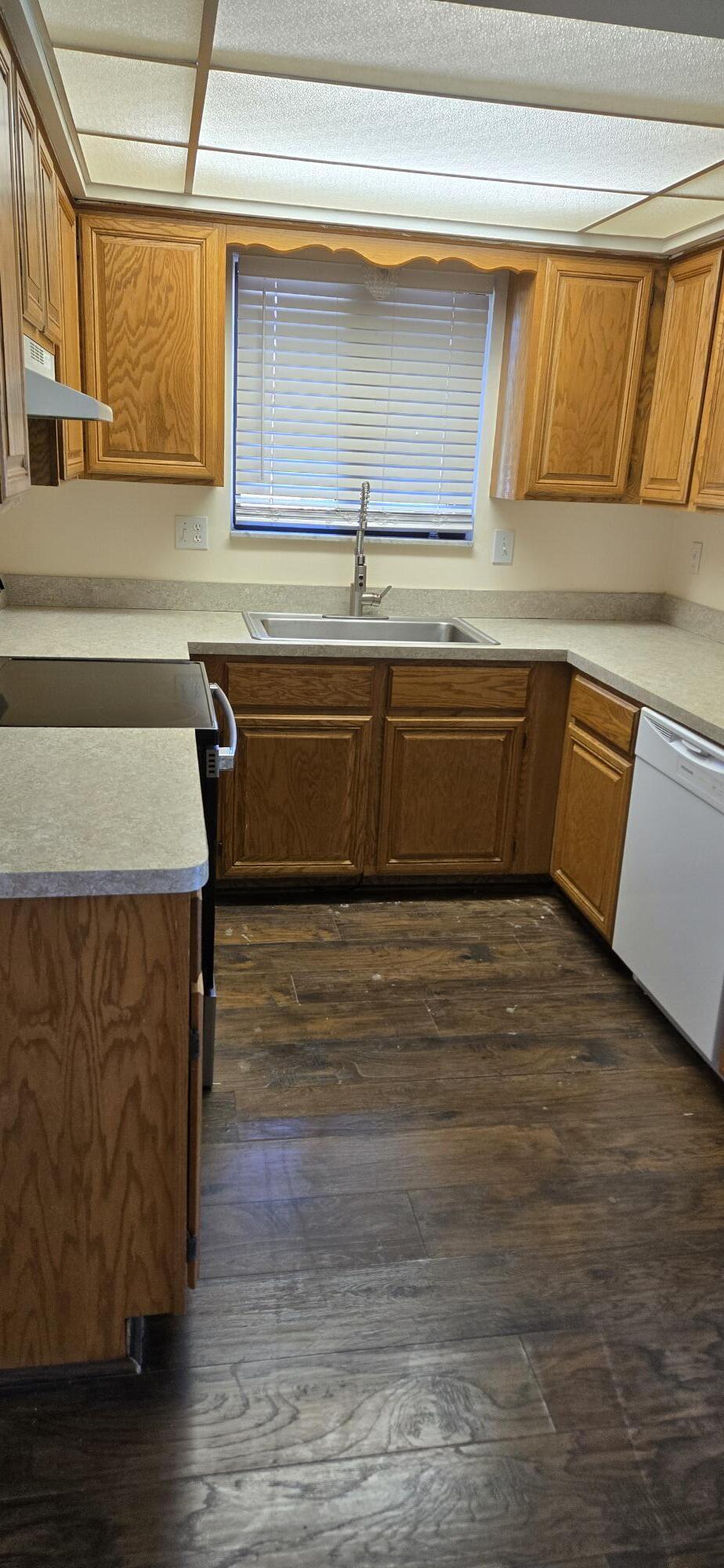 8688 Villa Lane Warren City MI 48093