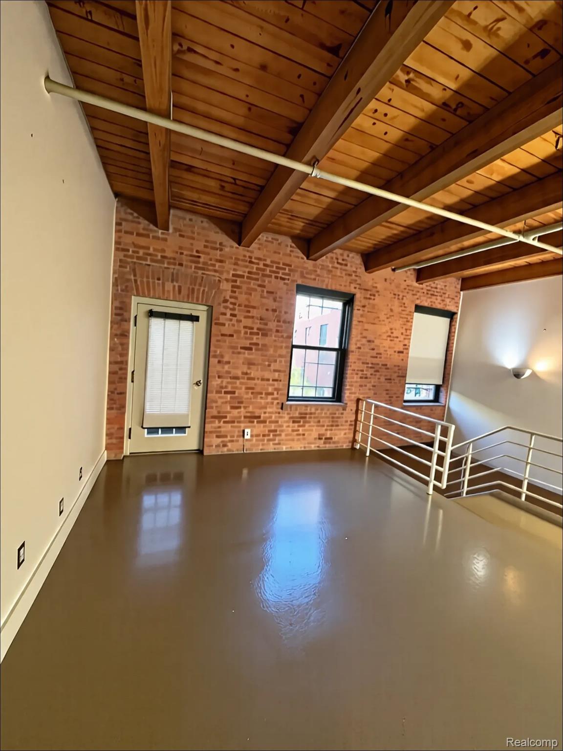 6533 E Jefferson Avenue Detroit City MI 48207