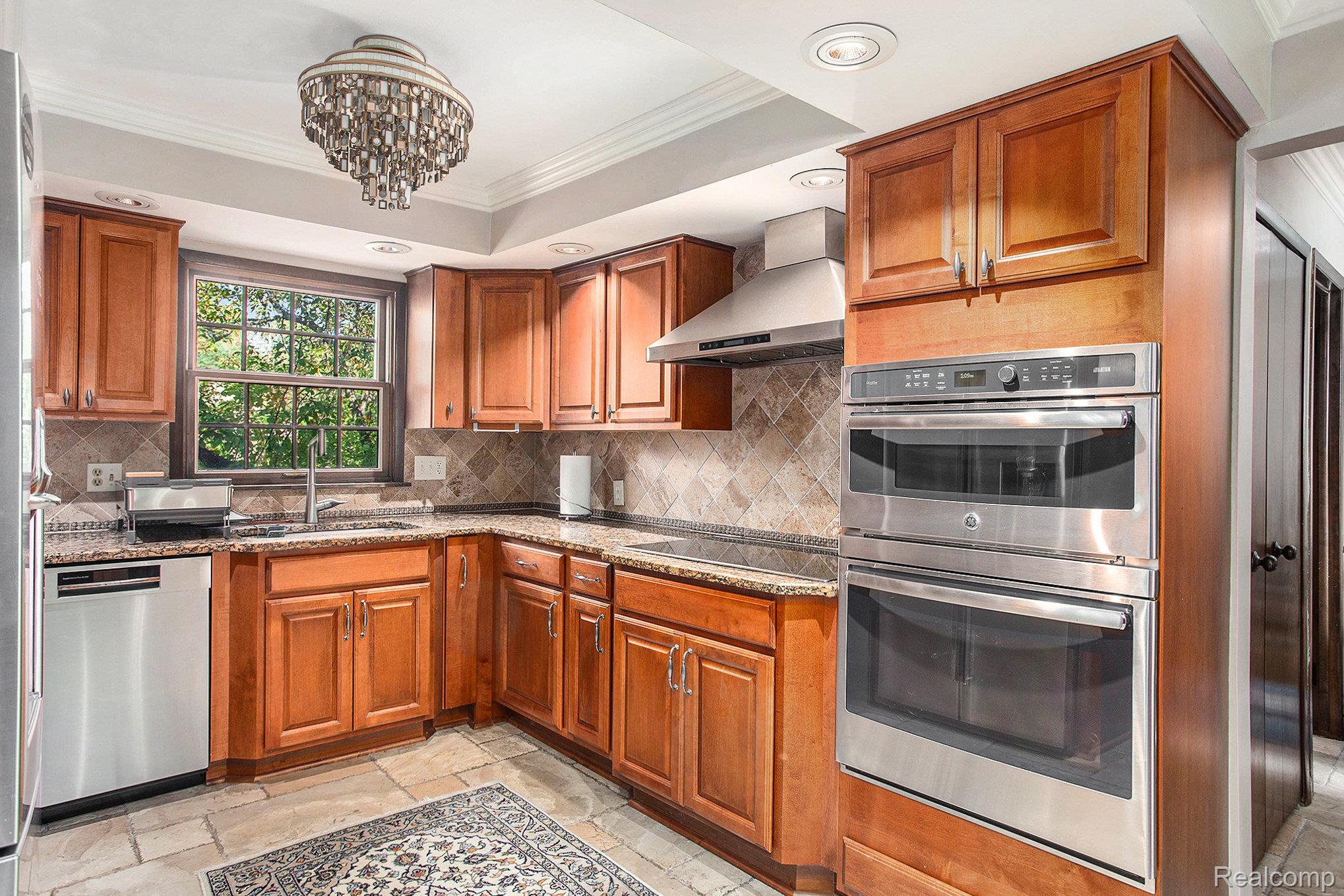 4408 Knightsbridge Lane West Bloomfield Charter Township MI 48323