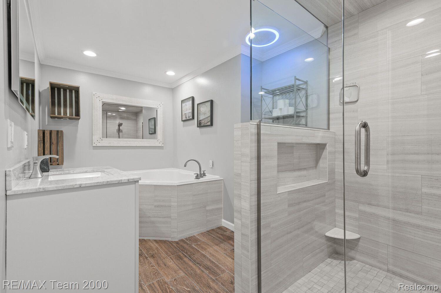 17 Scottsdale Dearborn City MI 48124