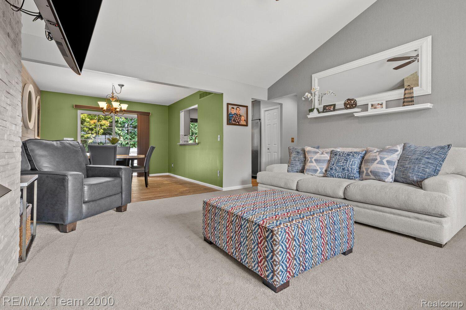 17 Scottsdale Dearborn City MI 48124