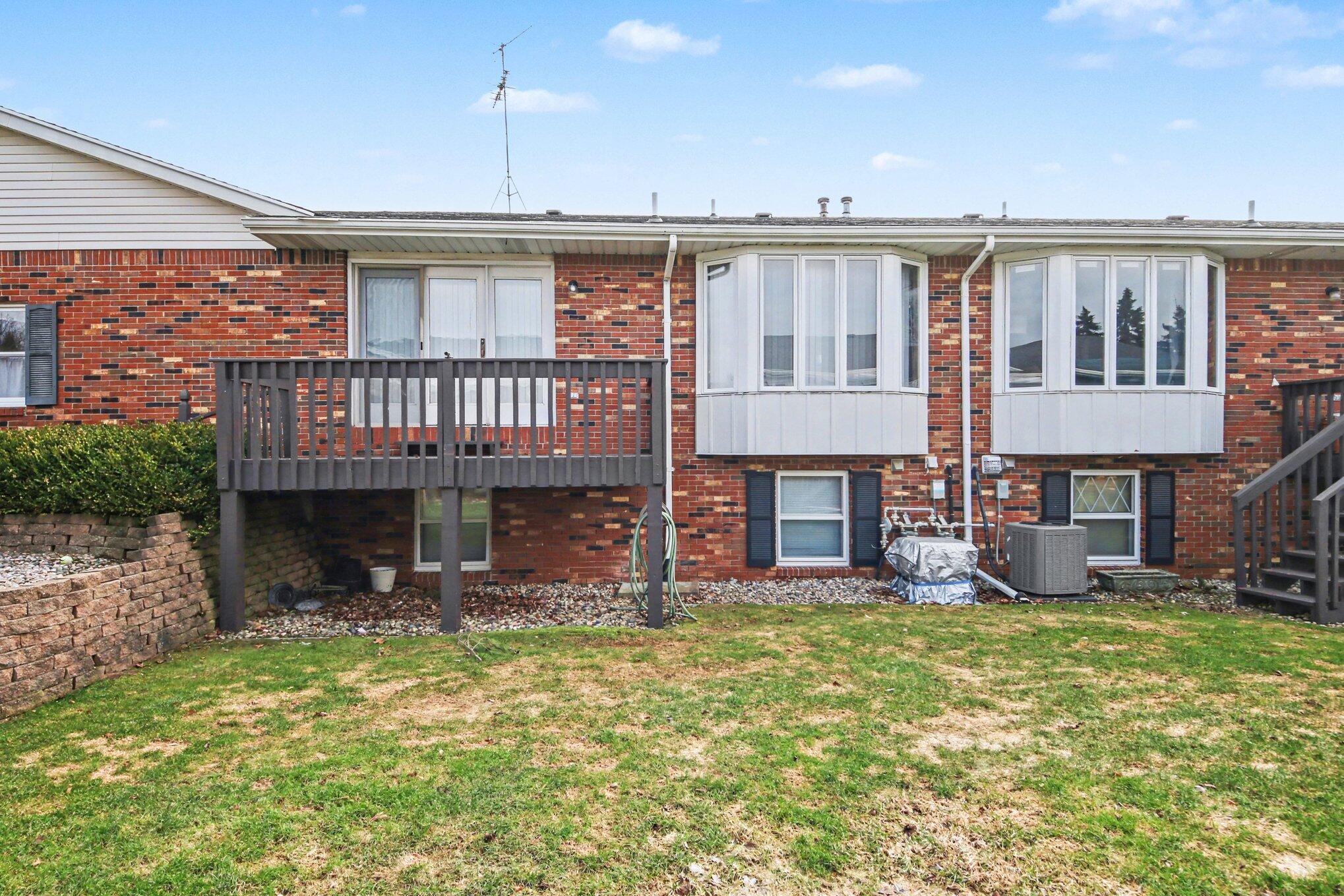 1853 Elizabeth Lane E Georgetown Charter Township MI 49428