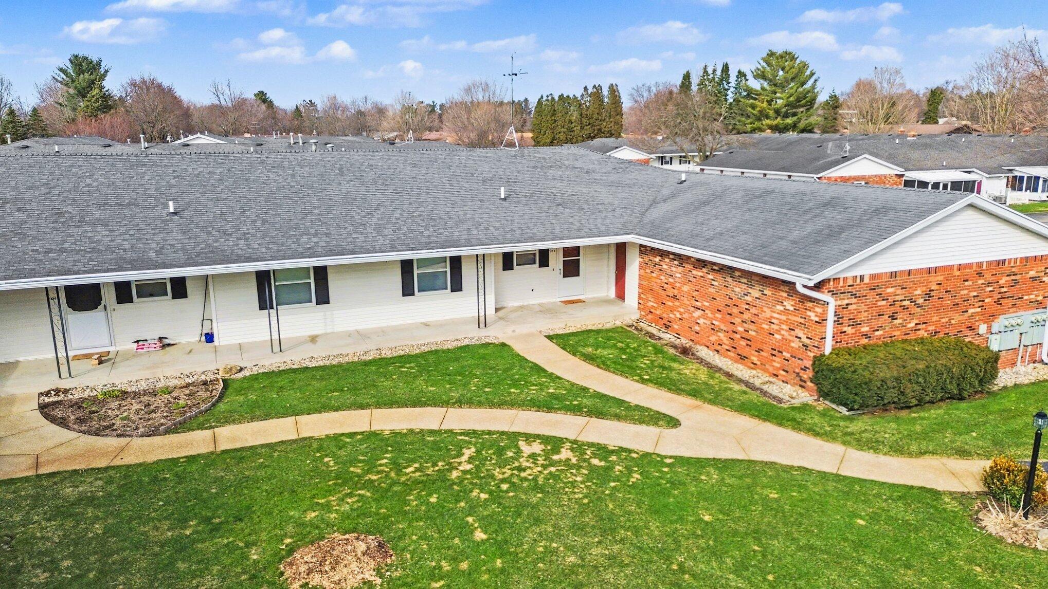 1853 Elizabeth Lane E Georgetown Charter Township MI 49428