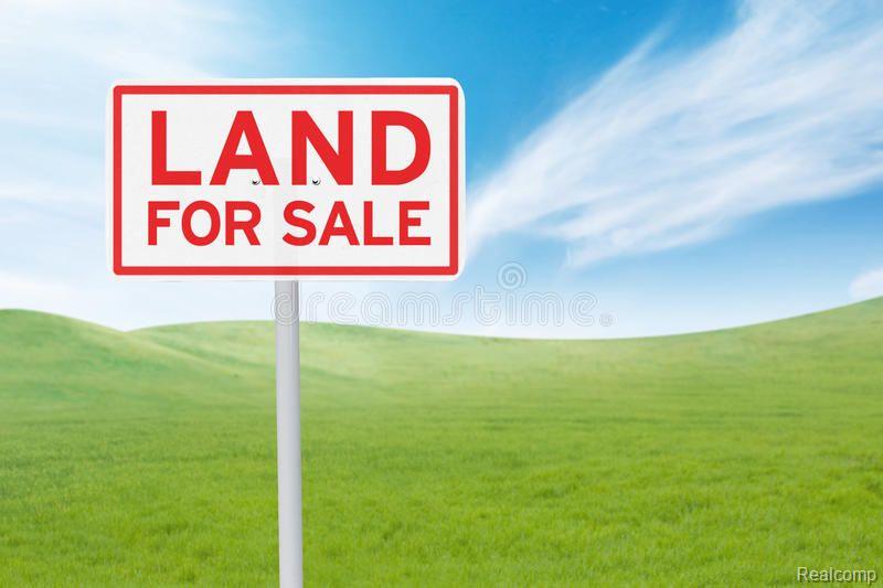 20975 Wellington Avenue Warren City MI 48089