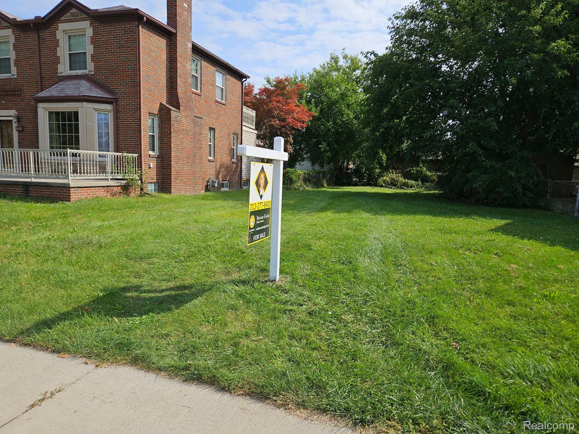 7900 Middlepointe Street Dearborn City MI 48126