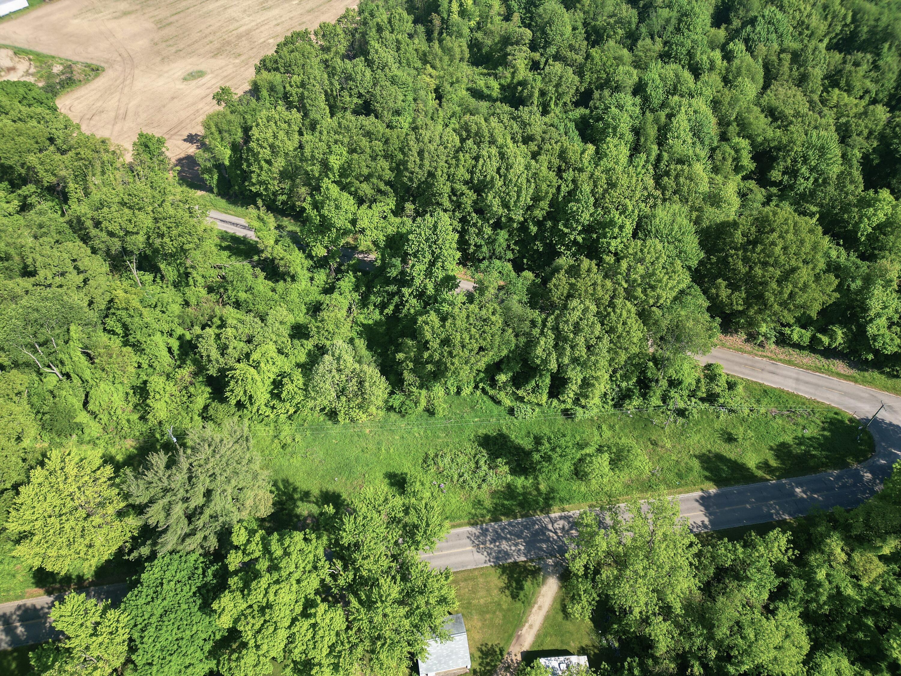 Ville Crooked Creek Road White Pigeon Township MI 49099