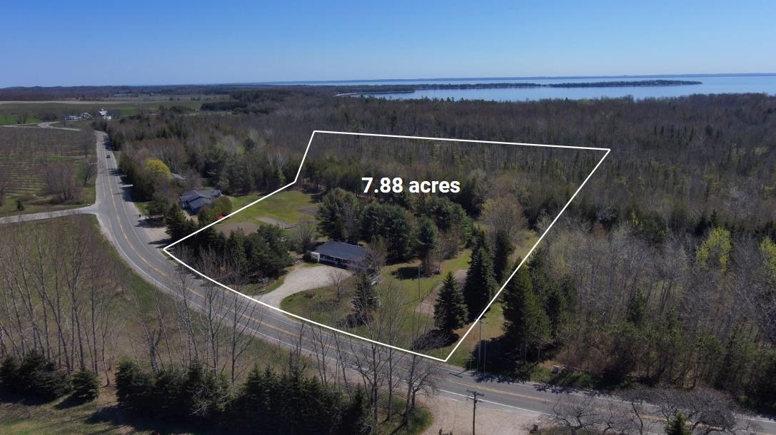 11184 N Mill Street Leelanau Township MI 49670