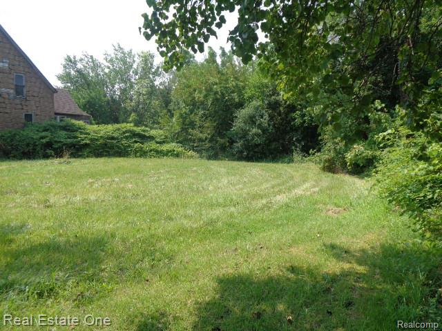 2526 W Forest Avenue Detroit City MI 48208
