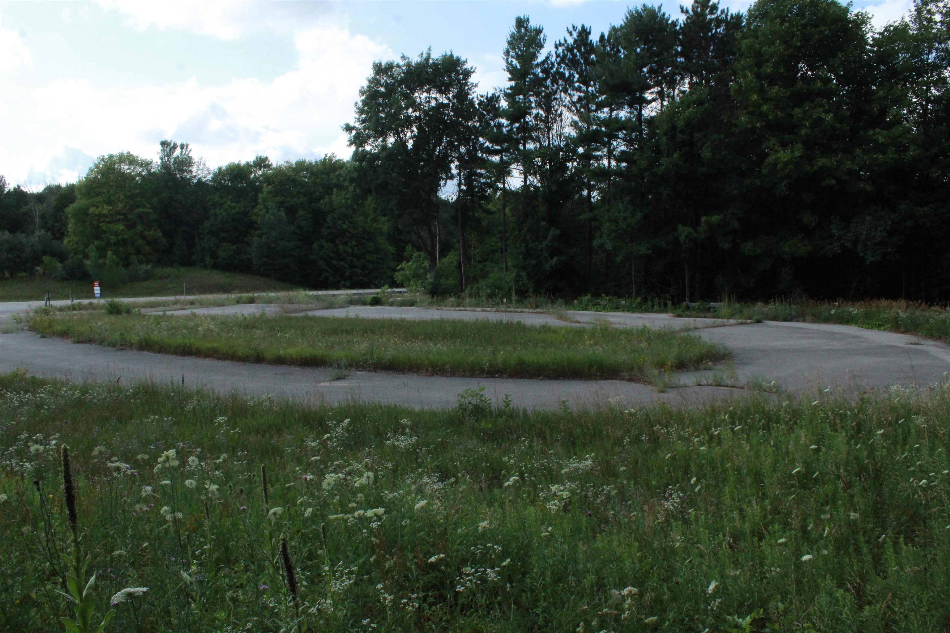 1202 N Us-31 Garfield Charter Township MI 49685