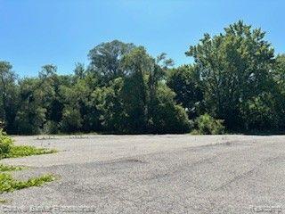 7585 Belleville Road Van Buren Charter Township MI 48111