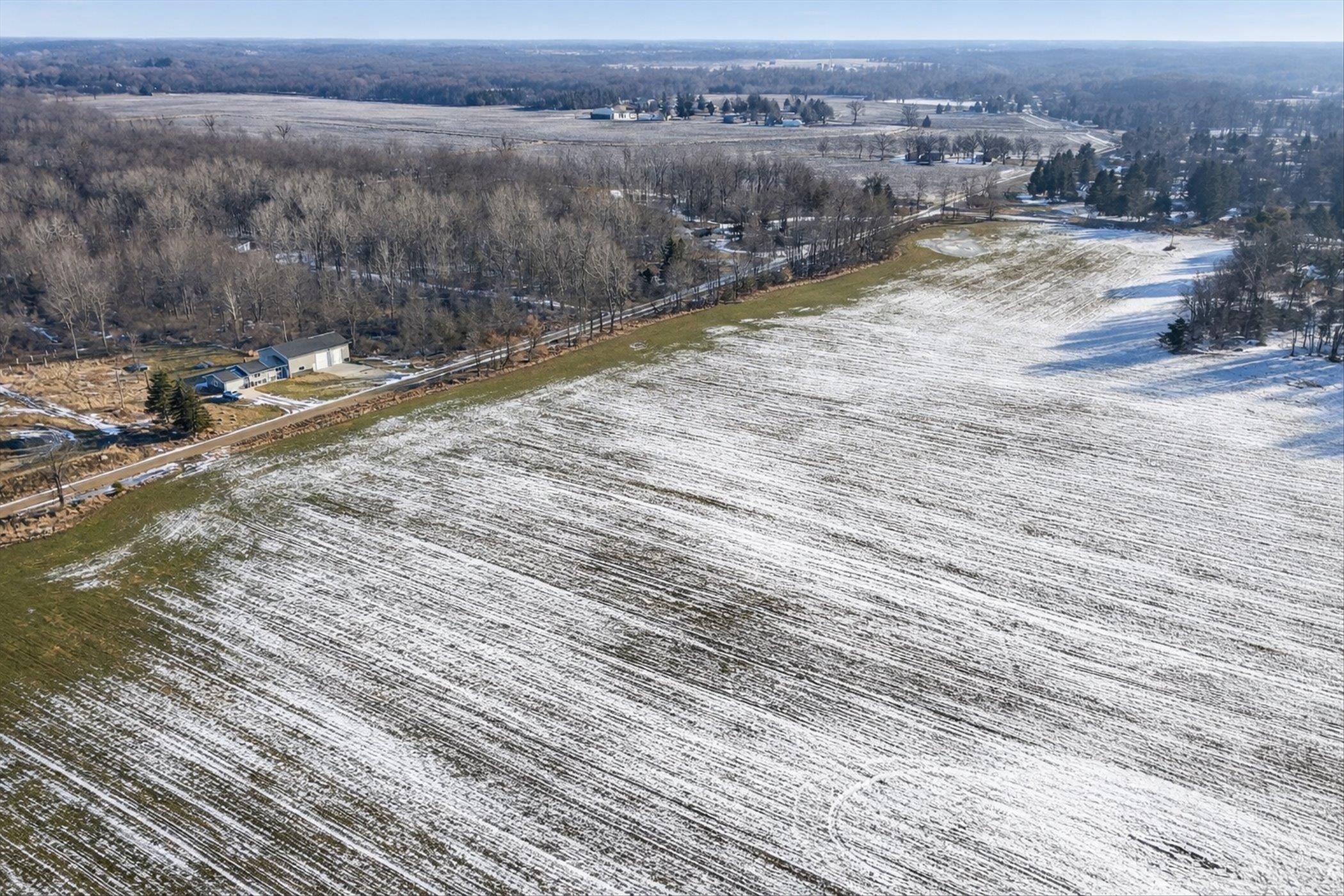 V/l E Chadwick Road Dewitt Charter Township MI 48820