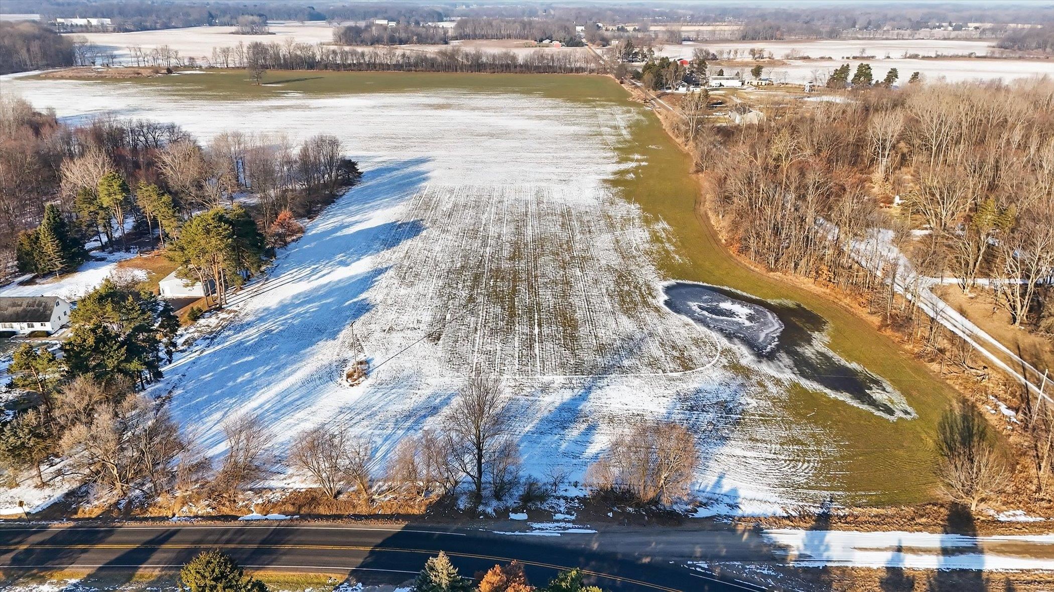 V/l E Chadwick Road Dewitt Charter Township MI 48820