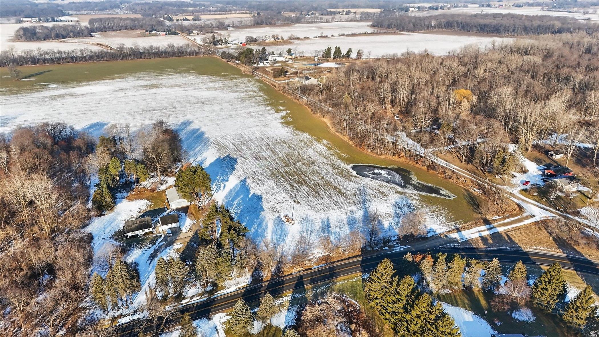V/l E Chadwick Road Dewitt Charter Township MI 48820