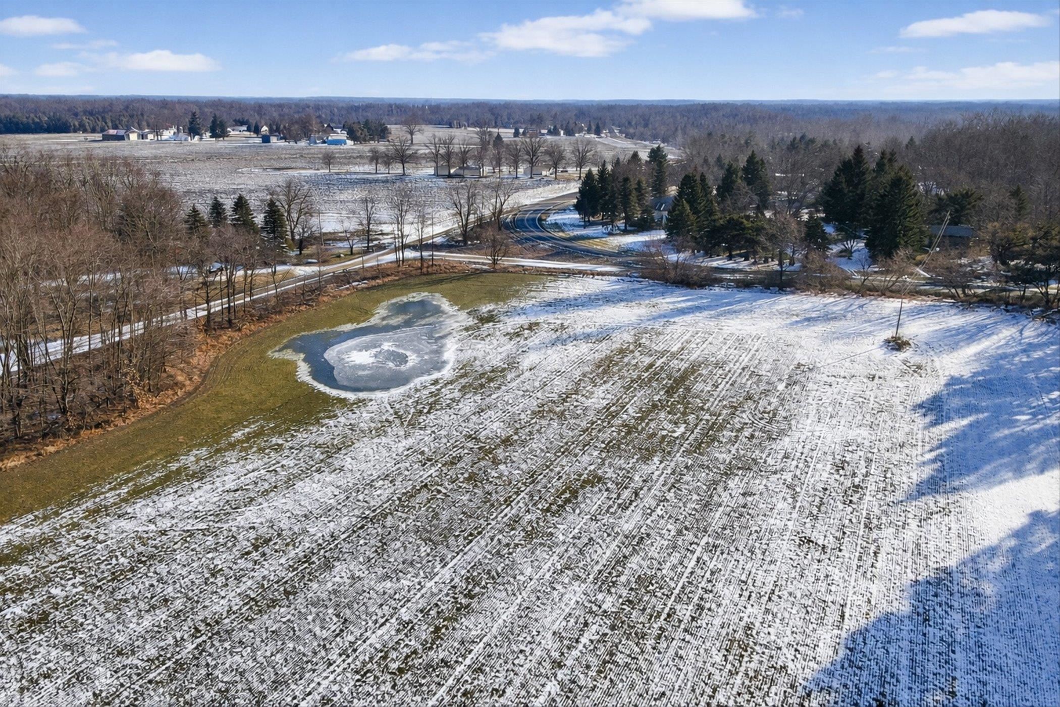 V/l E Chadwick Road Dewitt Charter Township MI 48820