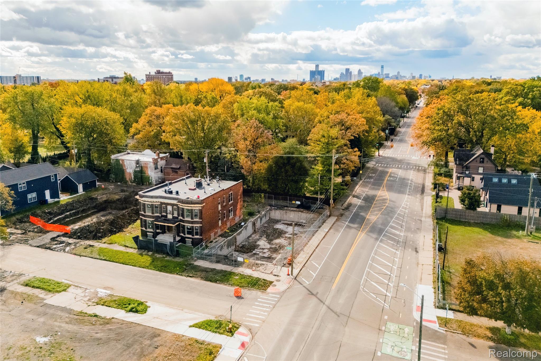 8646 Kercheval Street Detroit City MI 48214
