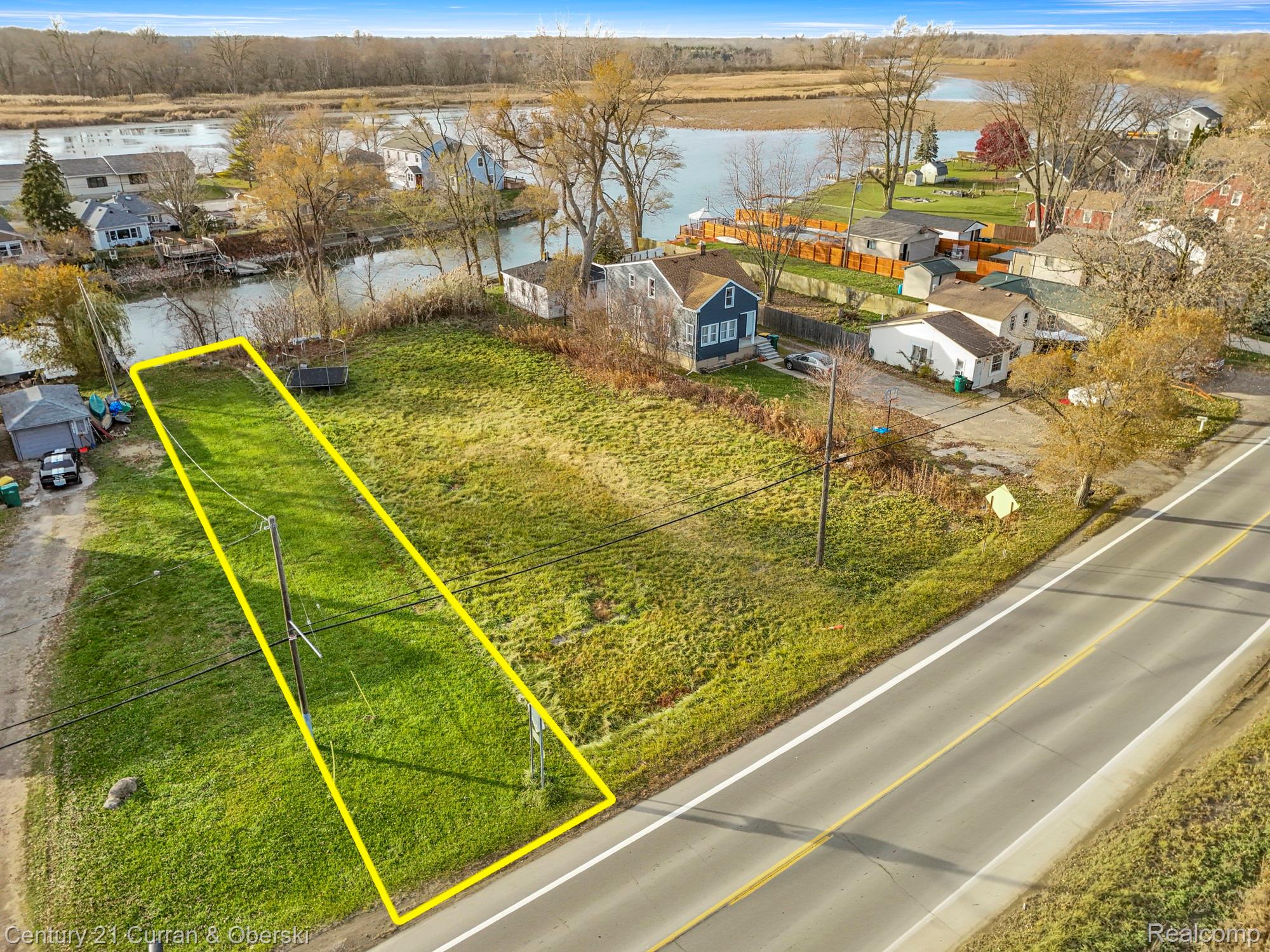 5 W Jefferson Avenue Brownstown Charter Township MI 48173