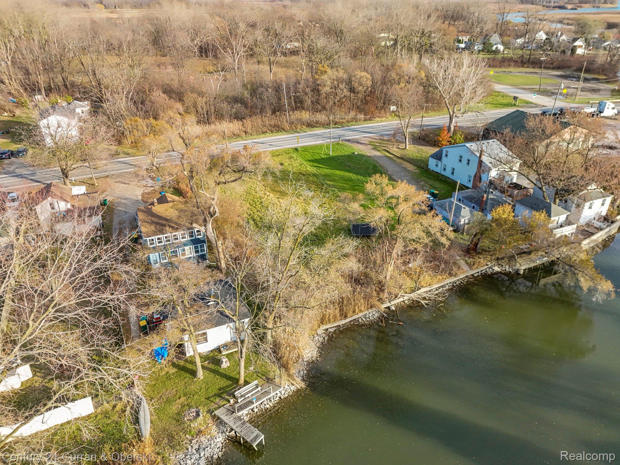 5 W Jefferson Avenue Brownstown Charter Township MI 48173