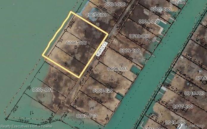 304 Kama Court Clay Township MI 48001