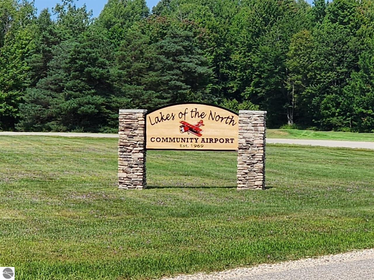 Ville Cliffmont Drive Mancelona Township MI 49659