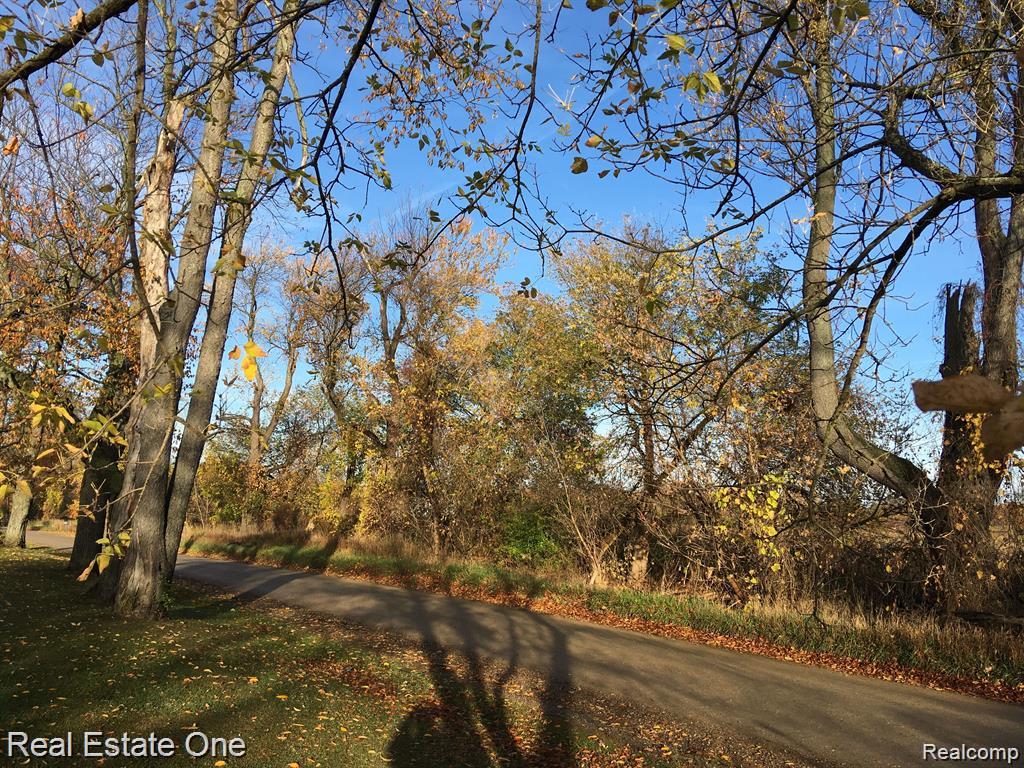 000 Parks Oakland Charter Township MI 48363