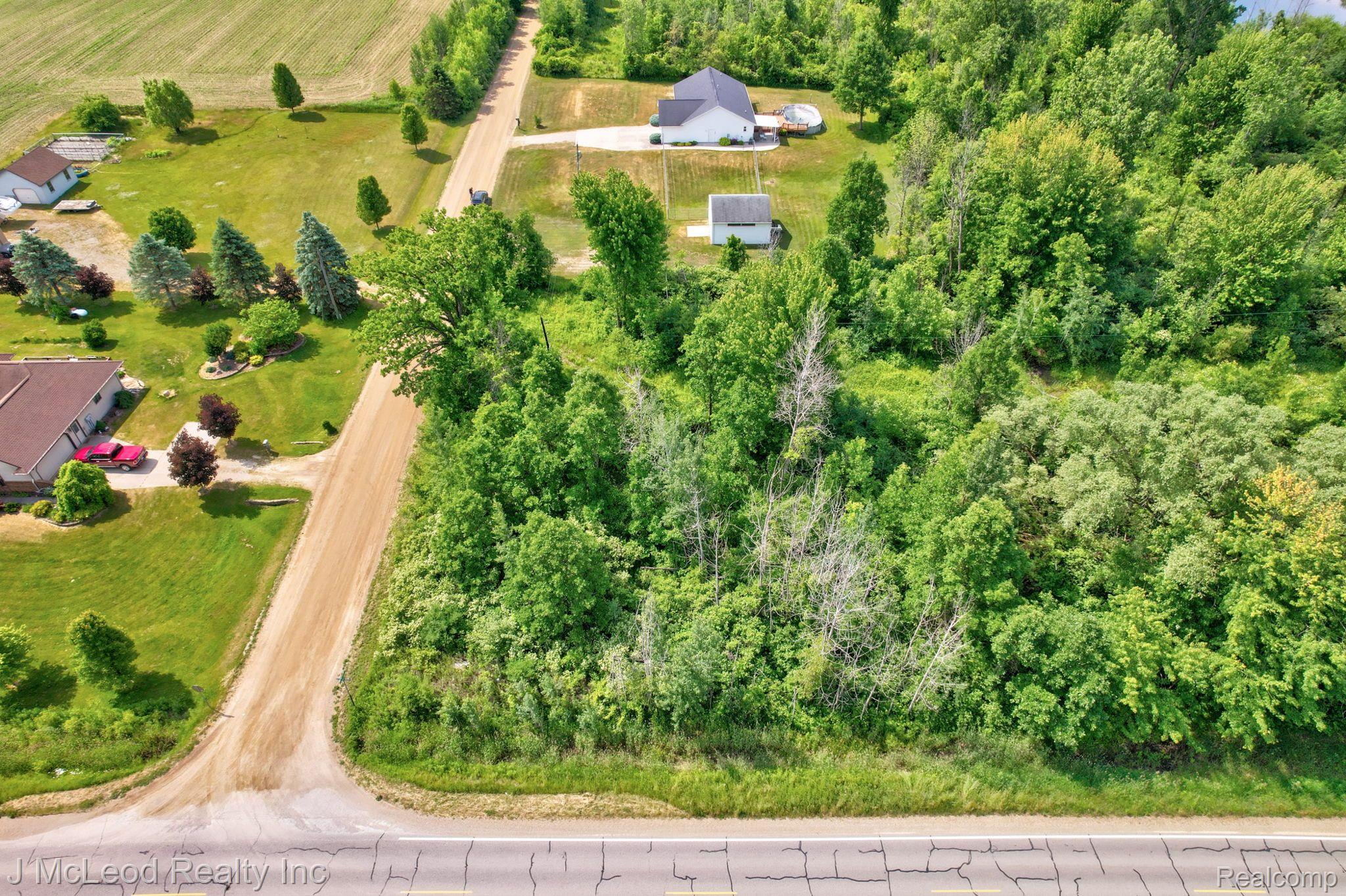 Ville 0330 Birch Run Road At Genesee Road Arbela Township MI 48746