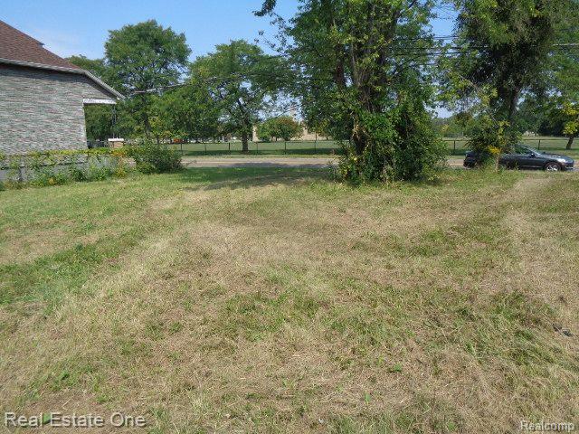 5092 Charles Street Detroit City MI 48212