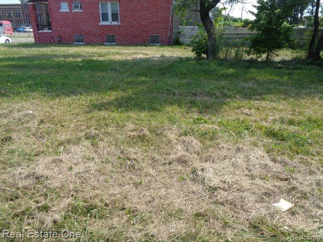 5092 Charles Street Detroit City MI 48212