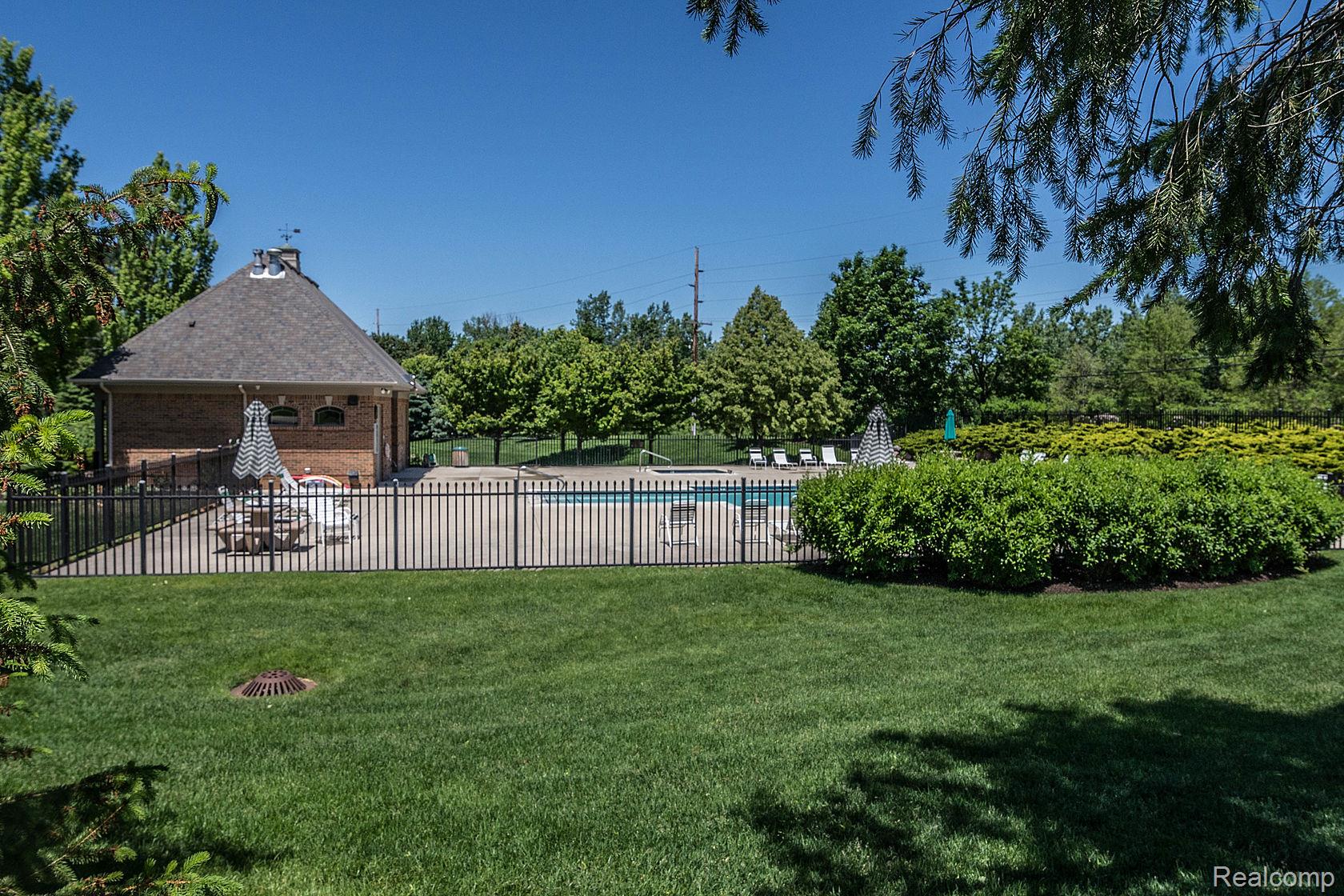 Lot 32 - Pinemont Hamburg Township MI 48116