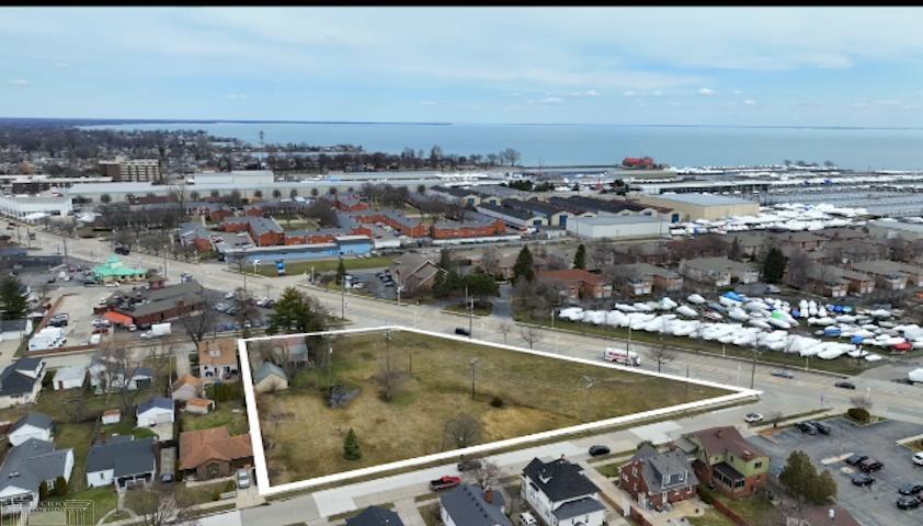 24101 Jefferson Avenue St. Clair Shores City MI 48080