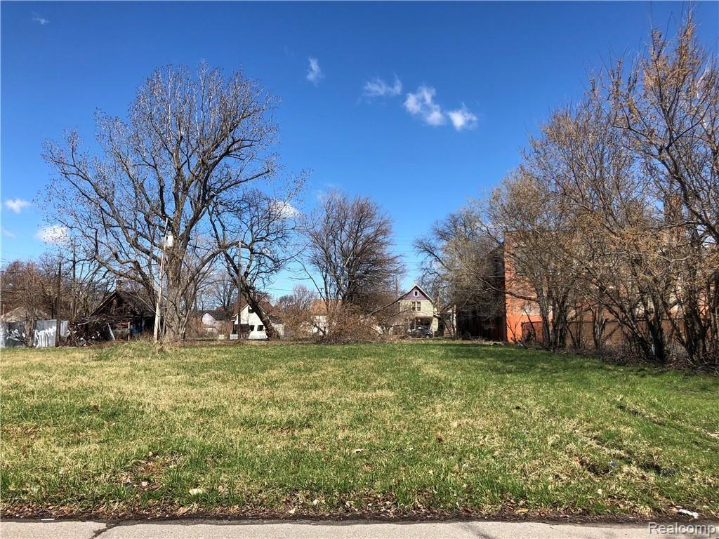 1552 Perry Detroit City MI 48216