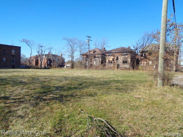 3734 W Chicago Detroit City MI 48206